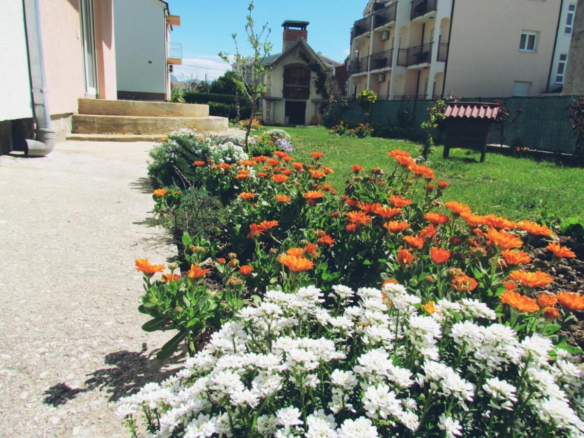 Apartman Petra Каштела Экстерьер фото
